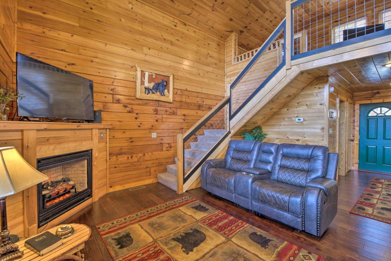 Gatlinburg Cabin With Pool Table And Hot Tub! Buitenkant foto