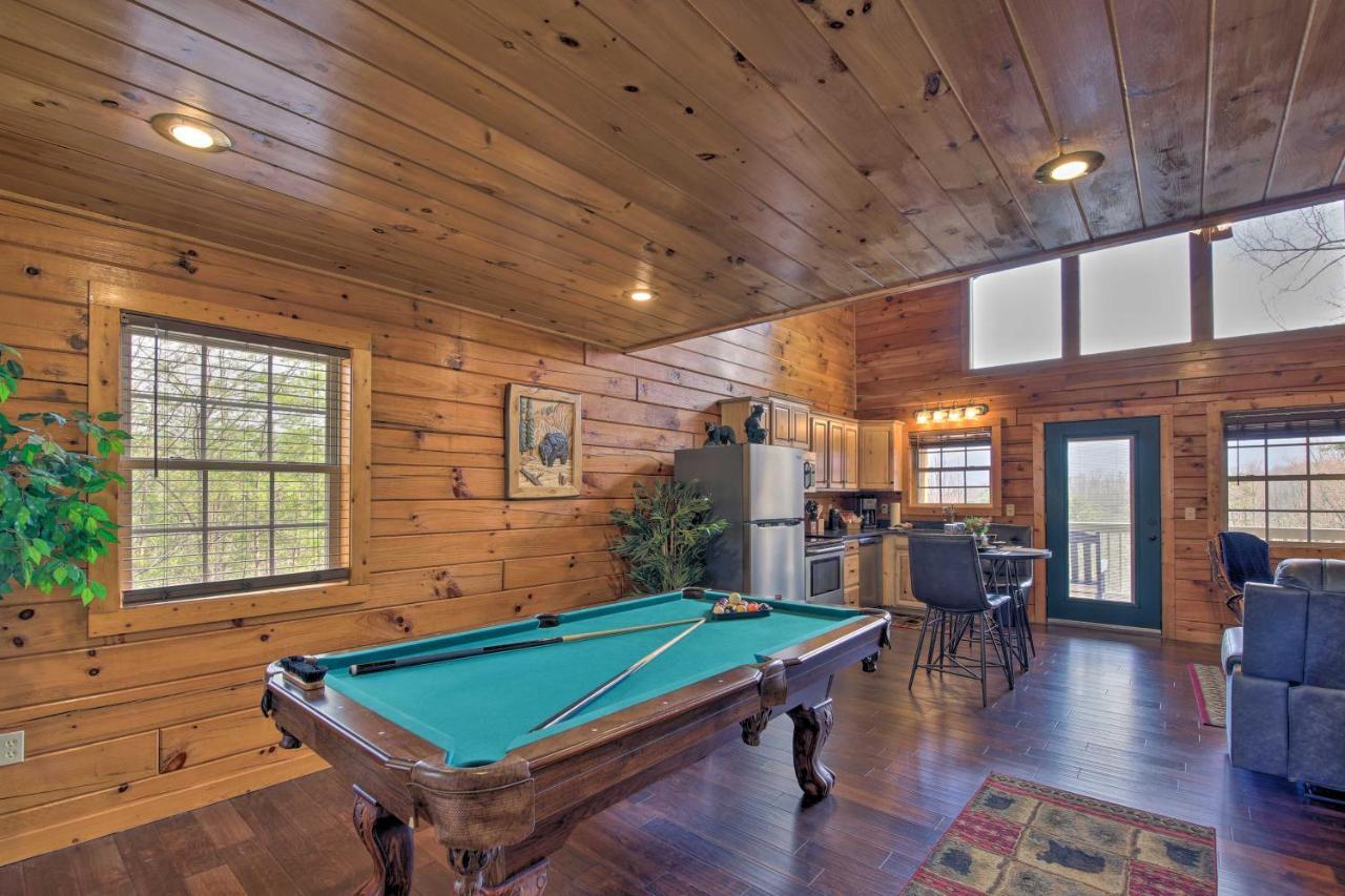 Gatlinburg Cabin With Pool Table And Hot Tub! Buitenkant foto