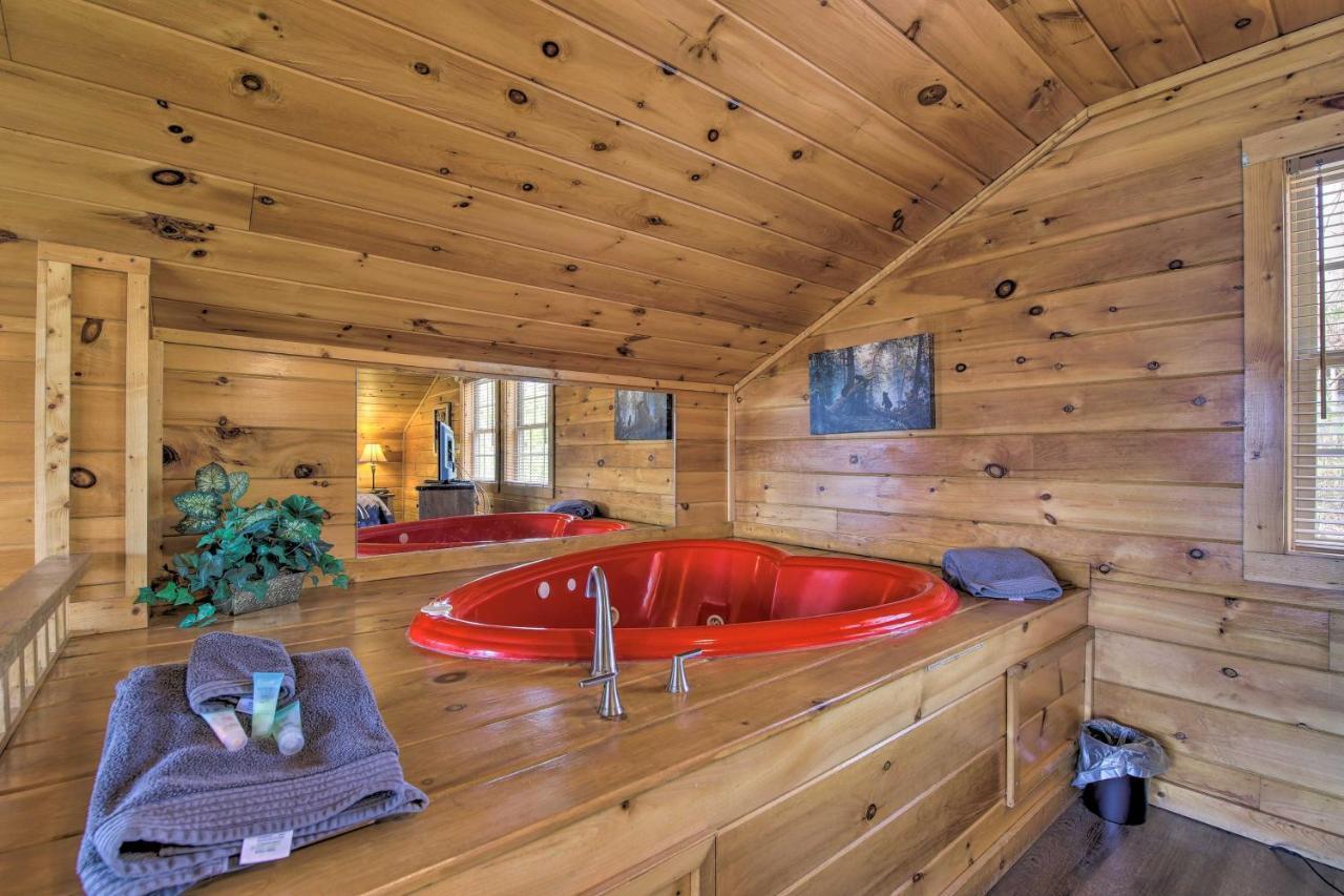 Gatlinburg Cabin With Pool Table And Hot Tub! Buitenkant foto