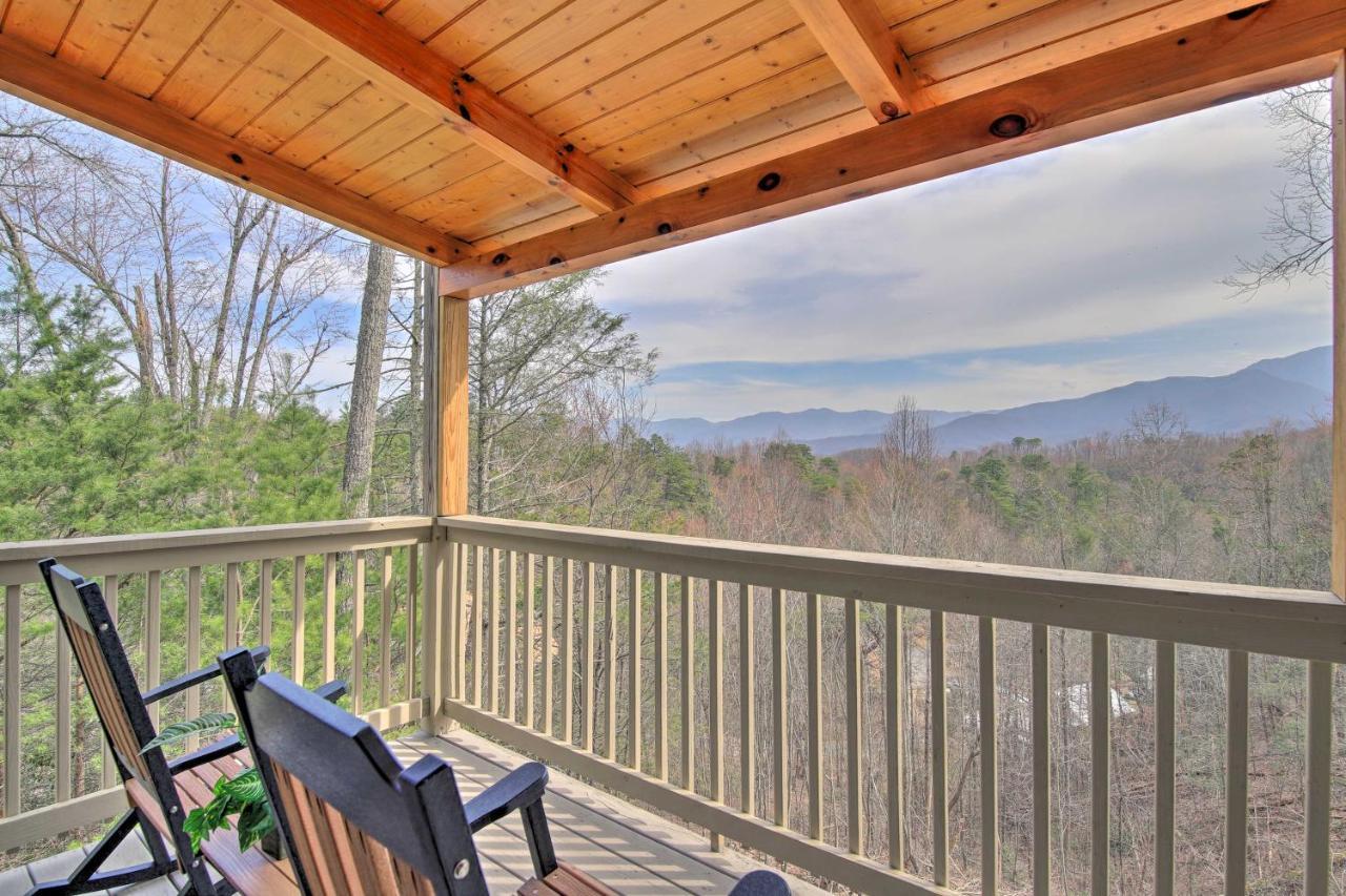 Gatlinburg Cabin With Pool Table And Hot Tub! Buitenkant foto