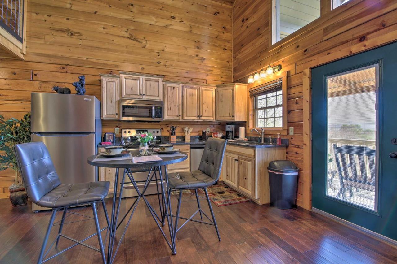 Gatlinburg Cabin With Pool Table And Hot Tub! Buitenkant foto