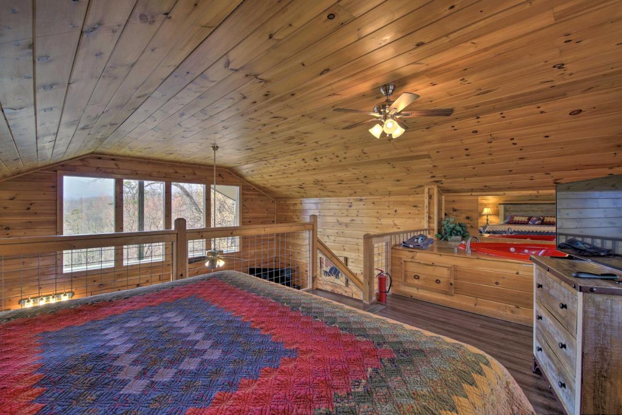 Gatlinburg Cabin With Pool Table And Hot Tub! Buitenkant foto